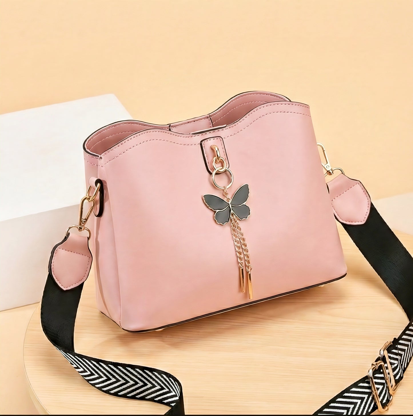 Elegance Lumière Premium Tote — White Luxe Edition with Butterfly Charm - RIZE.OFFICIAL